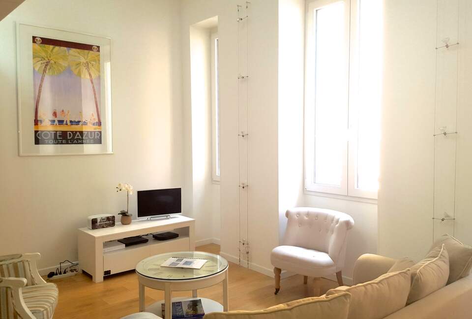 16th Century Apartment - Steps from the Sea - Villefranche-Sur-Mer, France