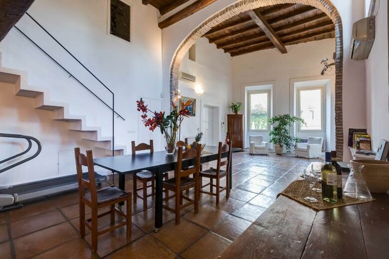 Historic Loft with Roman Terraces - Rome, Italy