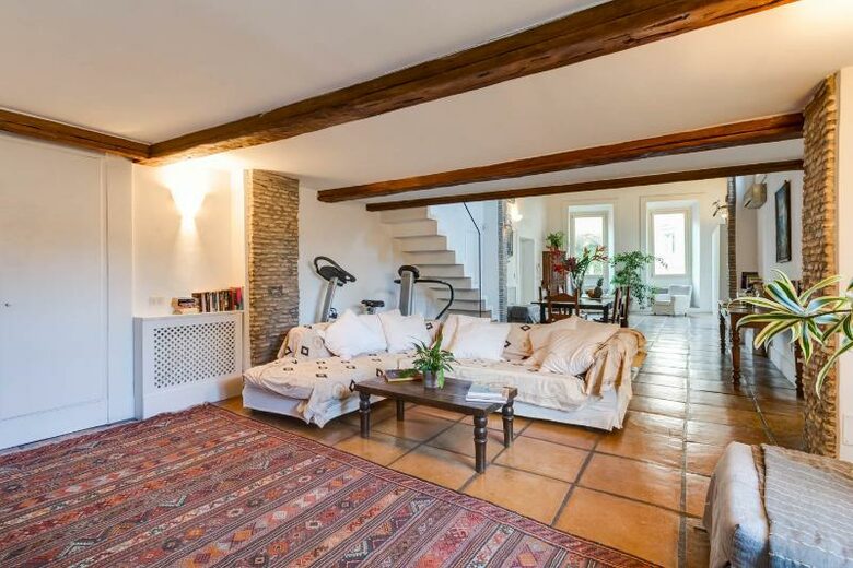 Historic Loft with Roman Terraces - Rome, Italy