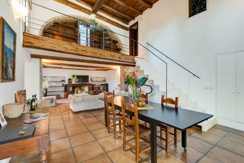 Historic Loft with Roman Terraces - Rome, Italy