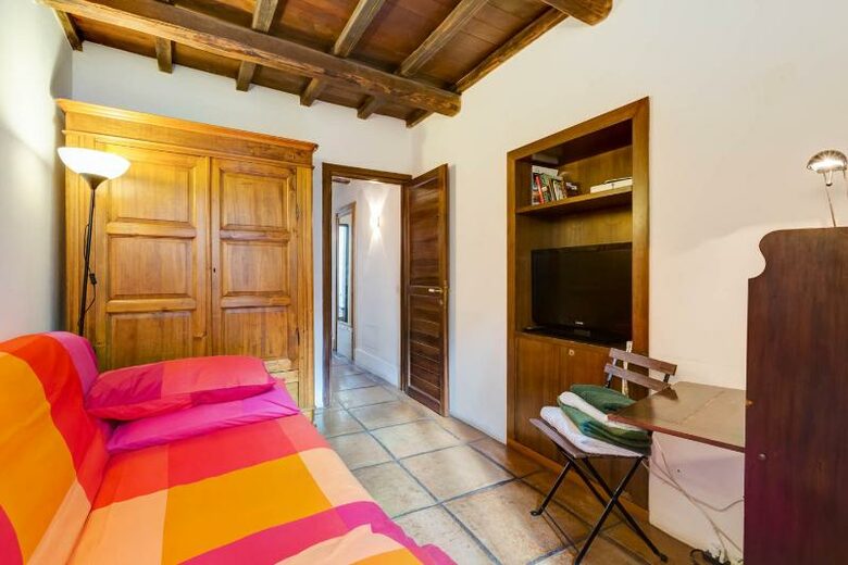 Historic Loft with Roman Terraces - Rome, Italy