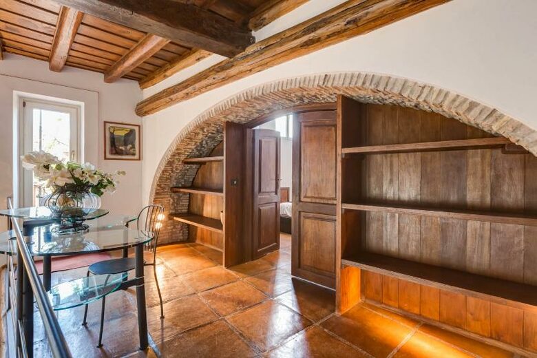Historic Loft with Roman Terraces - Rome, Italy