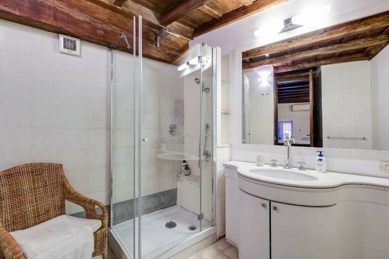 Historic Loft with Roman Terraces - Rome, Italy