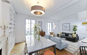 Paris Eiffel Tower Apartment - Paris, France