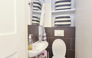 Paris Eiffel Tower Apartment - Paris, France