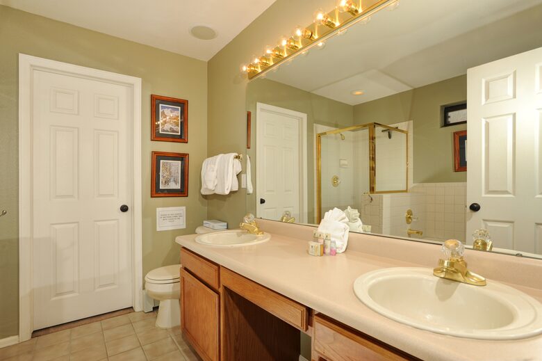 Mountain Meadow Lodge - Breckenridge, Colorado