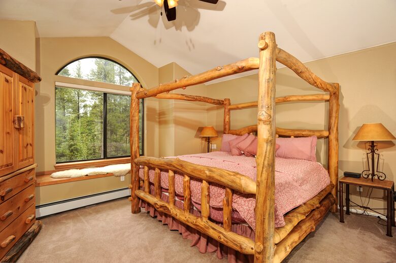 Mountain Meadow Lodge - Breckenridge, Colorado