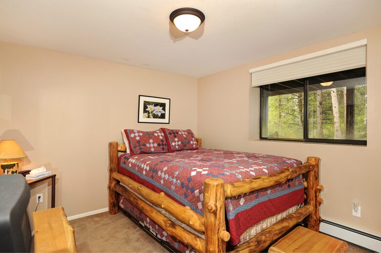 Mountain Meadow Lodge - Breckenridge, Colorado