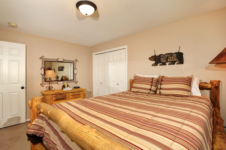 Mountain Meadow Lodge - Breckenridge, Colorado