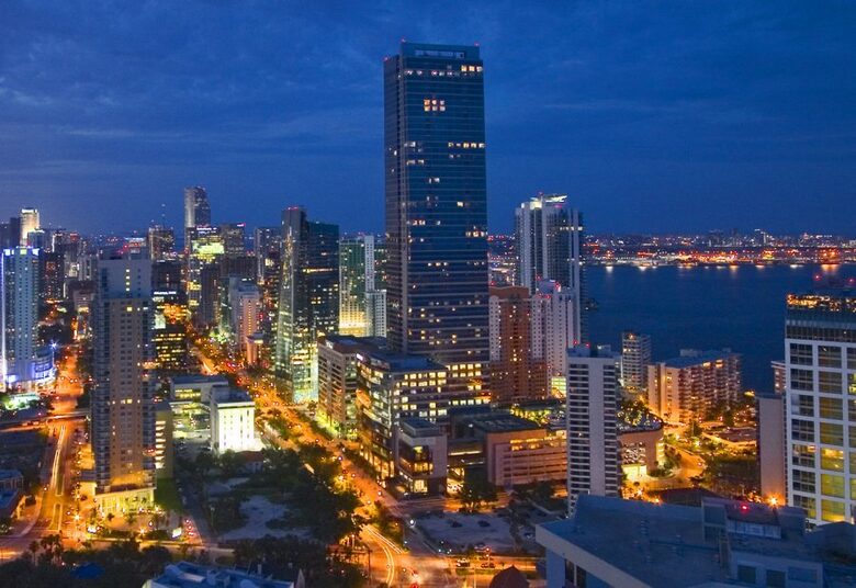 Skyline Luxury Suite at Four Seasons Miami - Miami, Florida