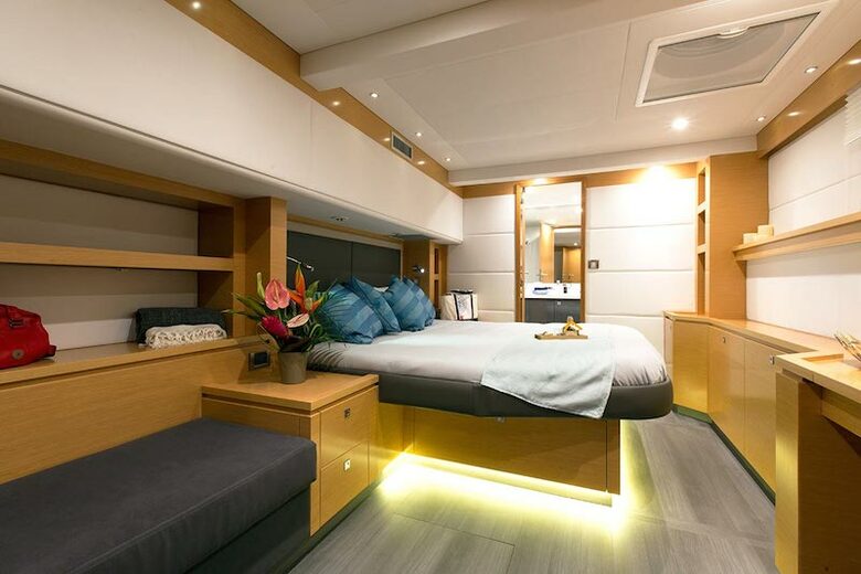 All-Inclusive 7-night TradeWinds AQUA Experience in British Virgin Islands on TW70 Catamaran with Crew - Tortola, Virgin Islands, British