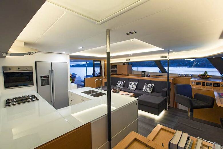 All-Inclusive 7-night TradeWinds AQUA Experience in British Virgin Islands on TW70 Catamaran with Crew - Tortola, Virgin Islands, British