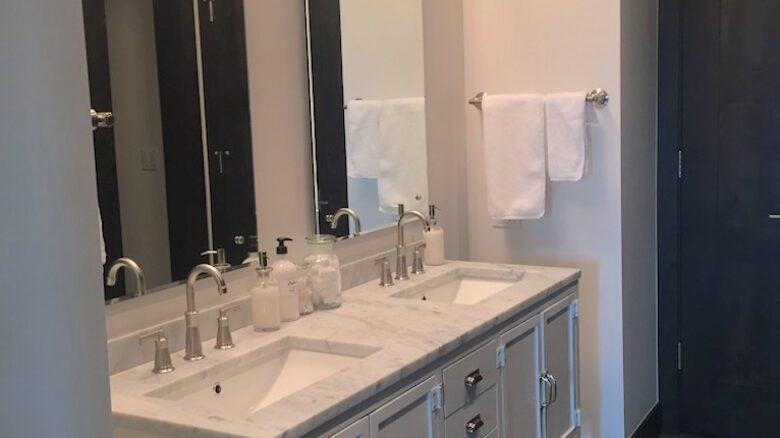 Guest 1 bath