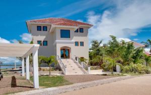 Villa Laguna Gecko - Placencia, Belize