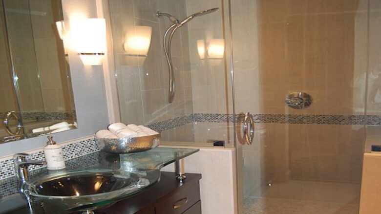 Guesthouse bathroom