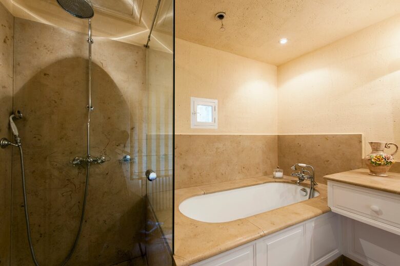 All-Inclusive 5-night TradeWinds TERRA Experience at Chateau Alizes - Sourzac, France