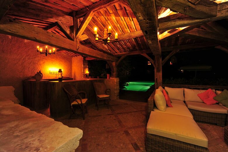 All-Inclusive 5-night TradeWinds TERRA Experience at Chateau Alizes - Sourzac, France