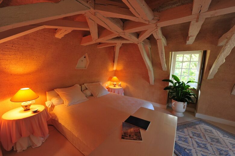 All-Inclusive 5-night TradeWinds TERRA Experience at Chateau Alizes - Sourzac, France