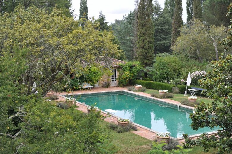 All-Inclusive 5-night TradeWinds TERRA Experience at Chateau Alizes - Sourzac, France