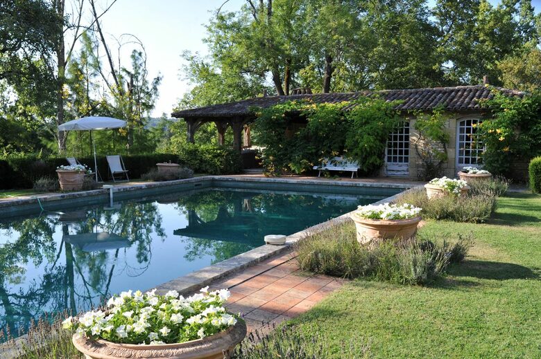 All-Inclusive 5-night TradeWinds TERRA Experience at Chateau Alizes - Sourzac, France