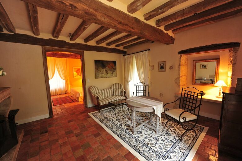 All-Inclusive 5-night TradeWinds TERRA Experience at Chateau Alizes - Sourzac, France