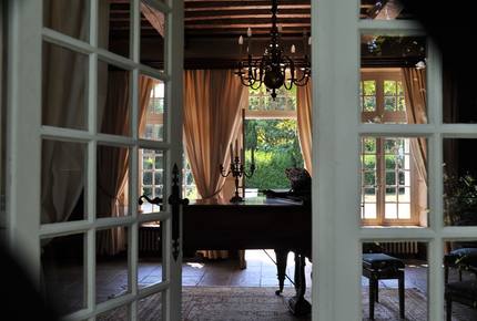 All-Inclusive 5-night TradeWinds TERRA Experience at Chateau Alizes - Sourzac, France