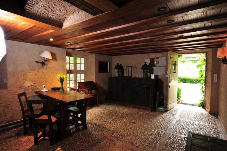 All-Inclusive 5-night TradeWinds TERRA Experience at Chateau Alizes - Sourzac, France