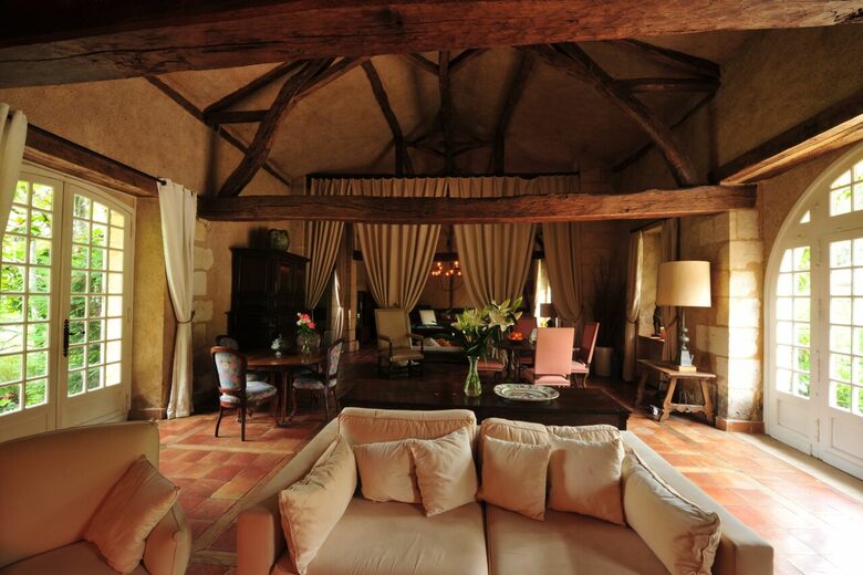 All-Inclusive 5-night TradeWinds TERRA Experience at Chateau Alizes - Sourzac, France