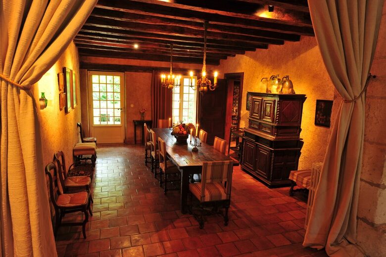 All-Inclusive 5-night TradeWinds TERRA Experience at Chateau Alizes - Sourzac, France
