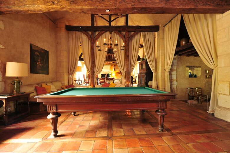 All-Inclusive 5-night TradeWinds TERRA Experience at Chateau Alizes - Sourzac, France