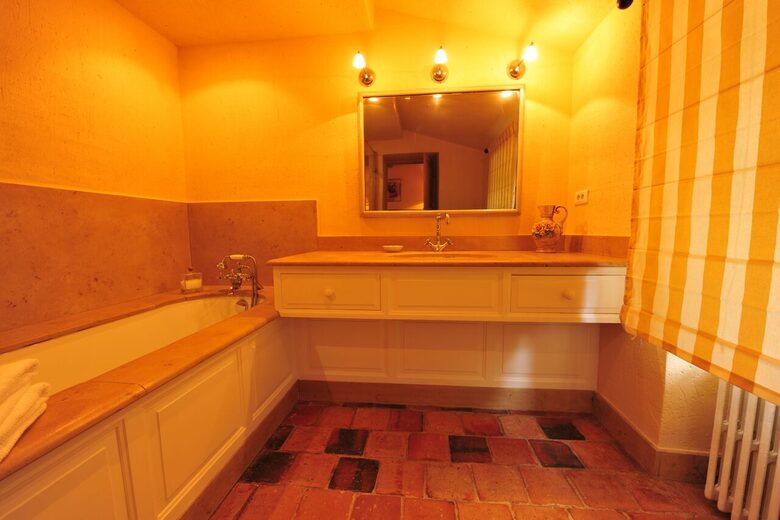 All-Inclusive 5-night TradeWinds TERRA Experience at Chateau Alizes - Sourzac, France