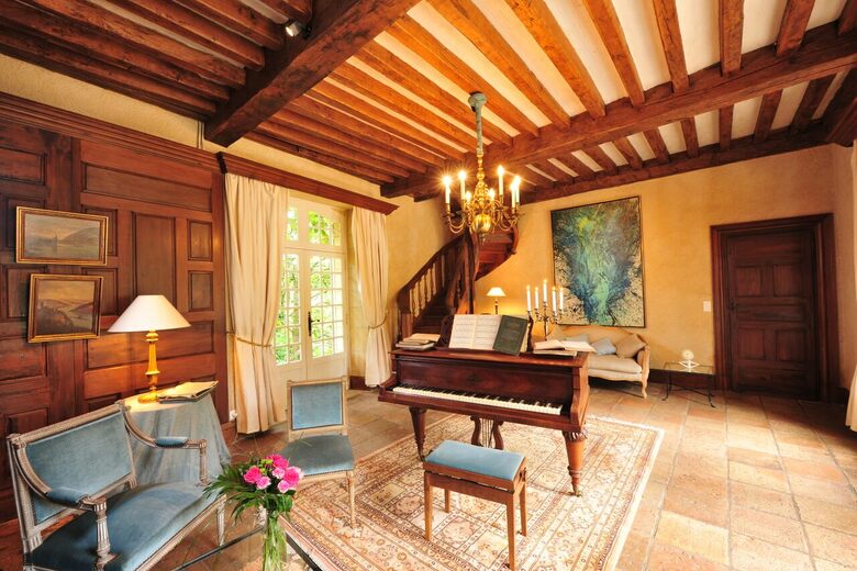 All-Inclusive 5-night TradeWinds TERRA Experience at Chateau Alizes - Sourzac, France