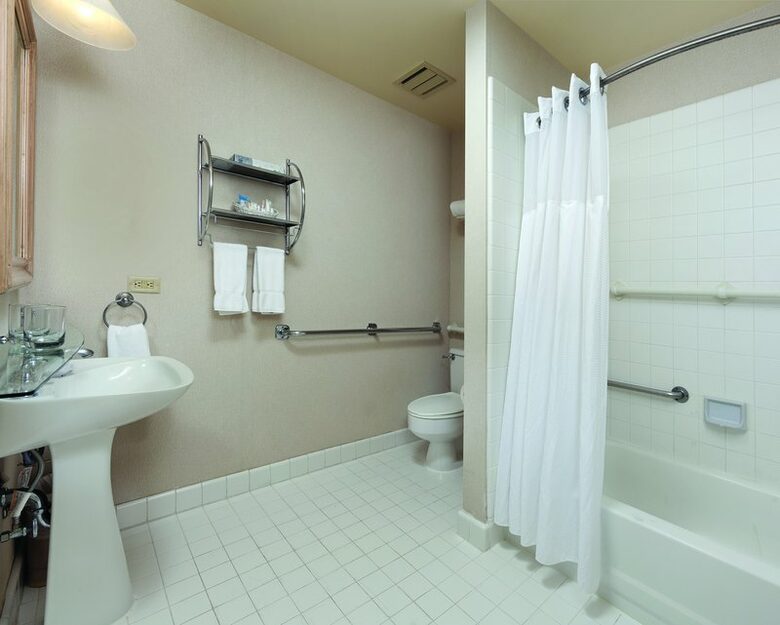 Inn at the Opera Luxury One Bedroom - San Francisco, California