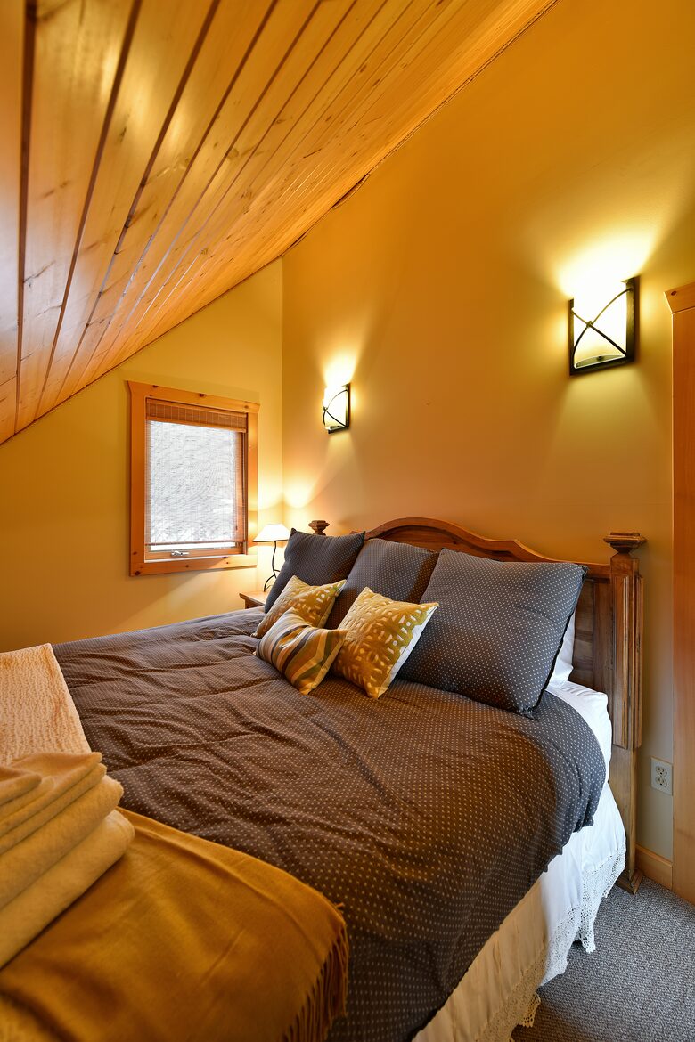 Second Floor - King