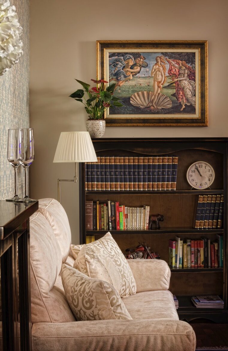 Toledo Palace Suite Apartment - Toledo, Spain