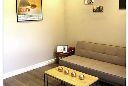 2 Bedroom Apartment Centrally Located in Portobello - London, United Kingdom