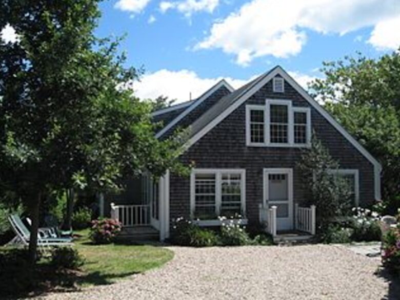 Honeysuckle Cottage - 4 Bedrooms plus 2 Lofts - Just Blocks to Center of Town! - Nantucket, Massachusetts