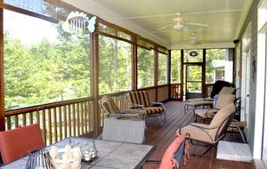 Lake Martin Luxury - Dadeville, Alabama