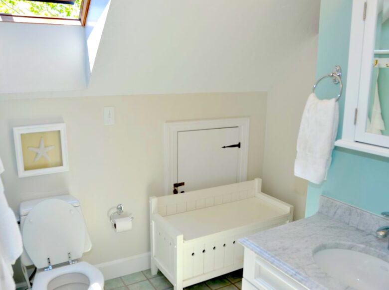 Honeysuckle Cottage - 4 Bedrooms plus 2 Lofts - Just Blocks to Center of Town! - Nantucket, Massachusetts