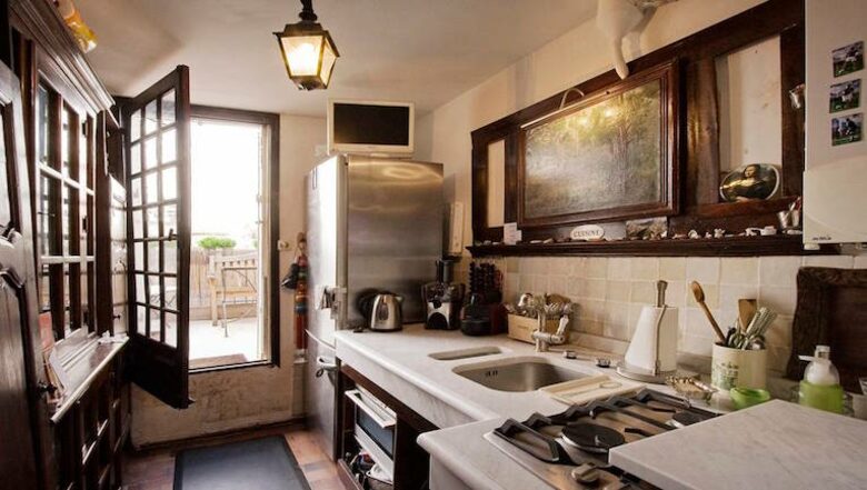 French Luxury in Ile Saint Louis - Paris, France