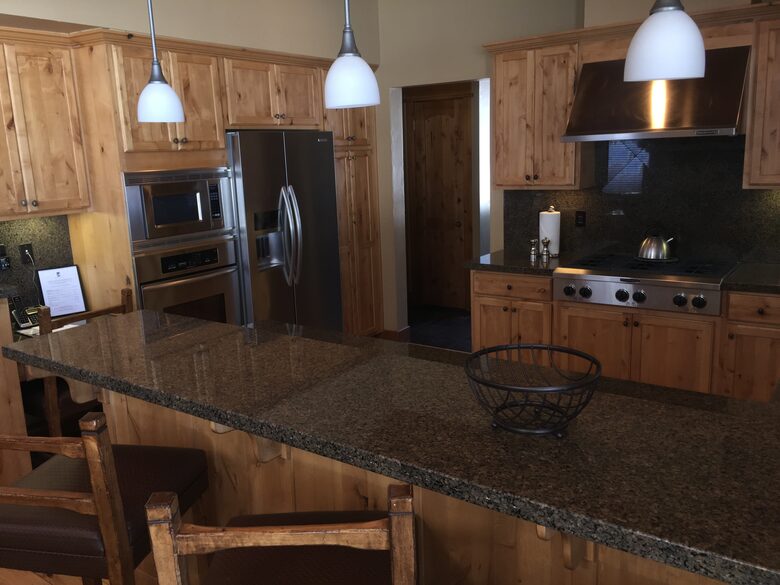Premium Old Greenwood Home on Jack Nicklaus Golf Course -- Perfect for Ski and Summer! - Truckee, California