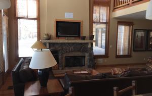 Premium Old Greenwood Home on Jack Nicklaus Golf Course -- Perfect for Ski and Summer! - Truckee, California
