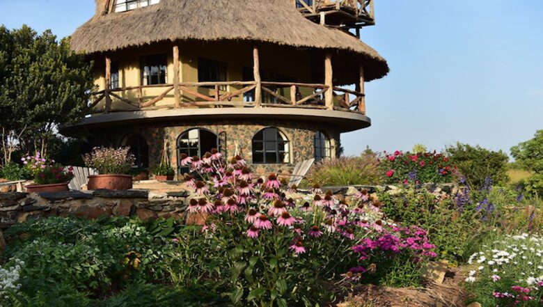 The Round House and Bunk Room at Olepangi Farm - full board - Mt. Kenya - Timau, Kenya