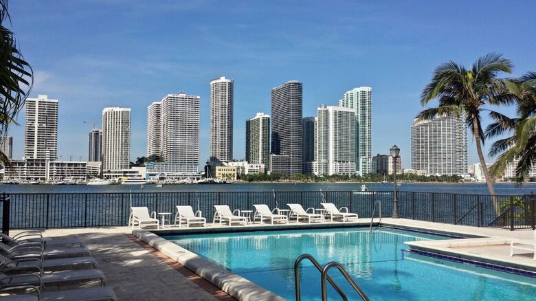 Venetian Isle - Miami Beach, Florida