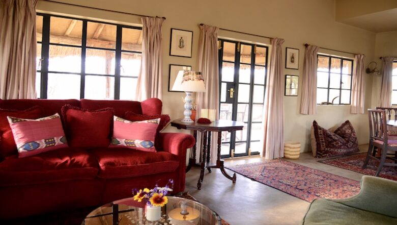 The Round House and Bunk Room at Olepangi Farm - full board - Mt. Kenya - Timau, Kenya