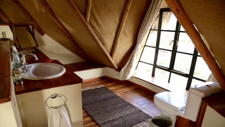 The Round House and Bunk Room at Olepangi Farm - full board - Mt. Kenya - Timau, Kenya
