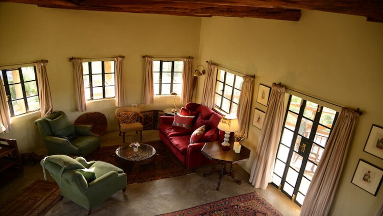 The Round House and Bunk Room at Olepangi Farm - full board - Mt. Kenya - Timau, Kenya