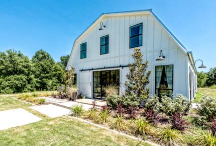 The Barndominium - As seen on HGTV's "Fixer Upper!" - Waco, Texas