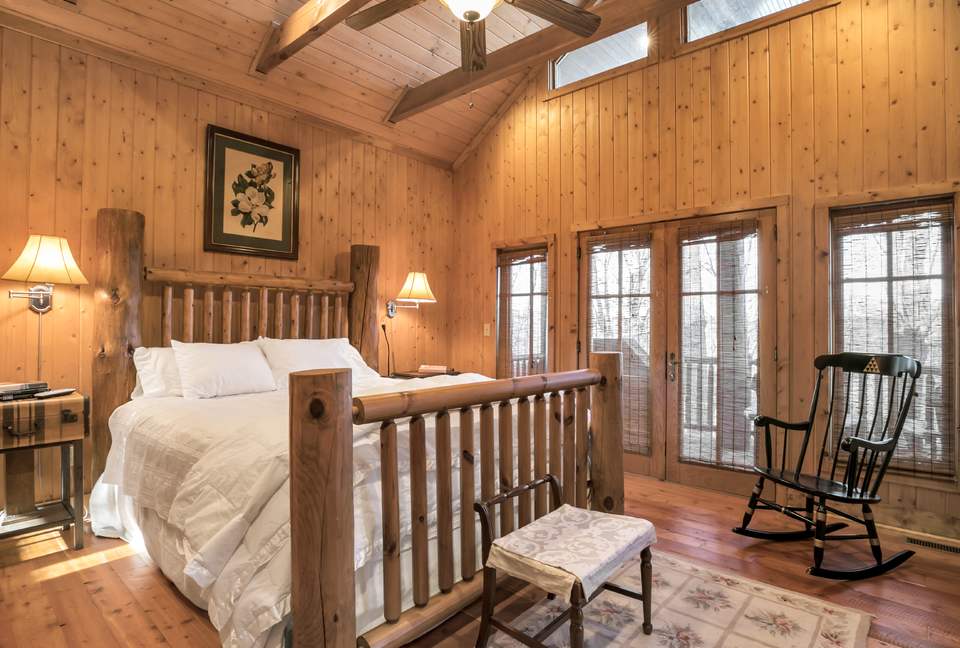 Clifftops Bluff Cabin - Monteagle, Tennessee