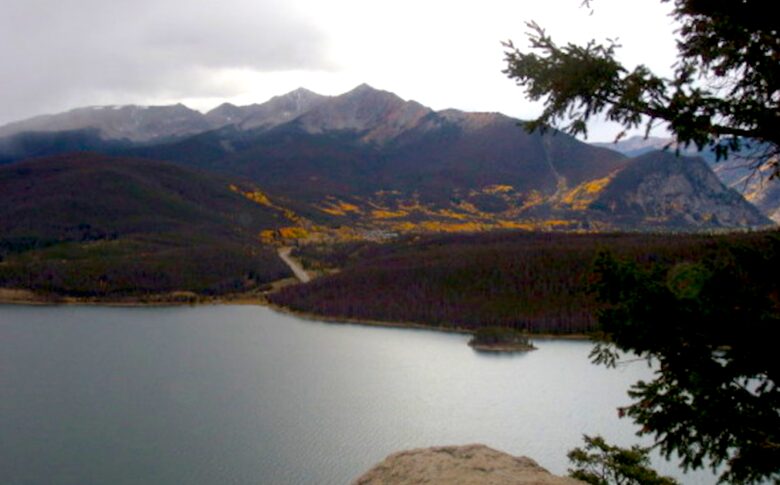 Lakefront in Ski Country - Dillon, Colorado